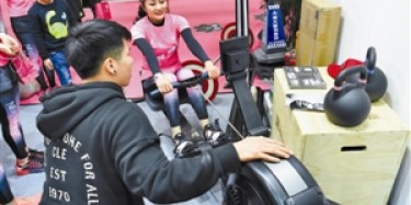 深圳展覽設(shè)計搭建商給您帶來報道：亞洲唯一女子運動時尚展在深圳