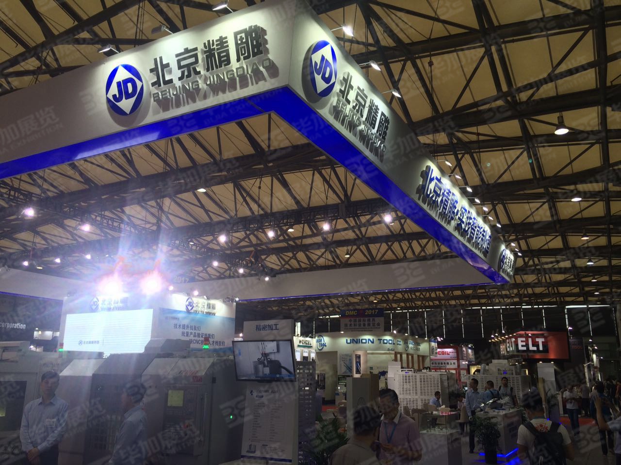 模具展展臺設(shè)計(jì)搭建
